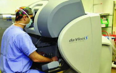 Хирургический робот «Да Винчи» в клинике Хадасса